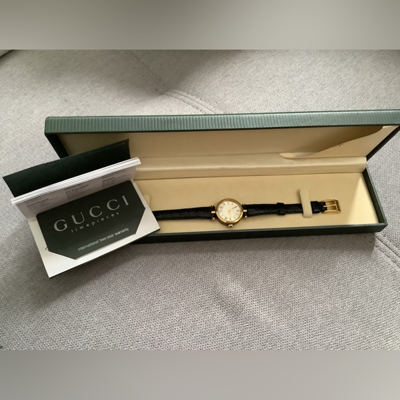 Ladies GUCCI SHELLY LINE watch 🔥🔥🔥 - Picture 5 of 12